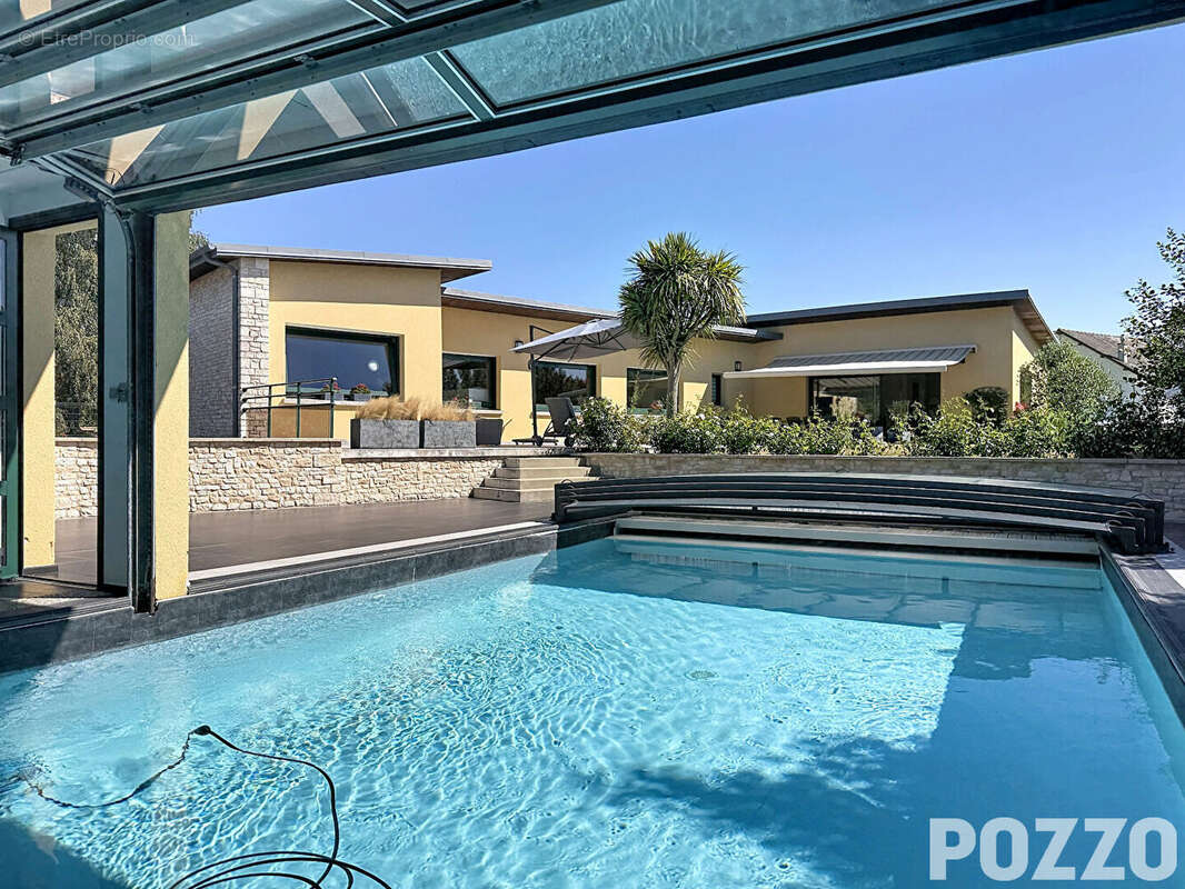 Élégance contemporaine aux portes de Granville , Villa d'exception avec piscine, prestations haut de gamme et performance énergé - photo 18