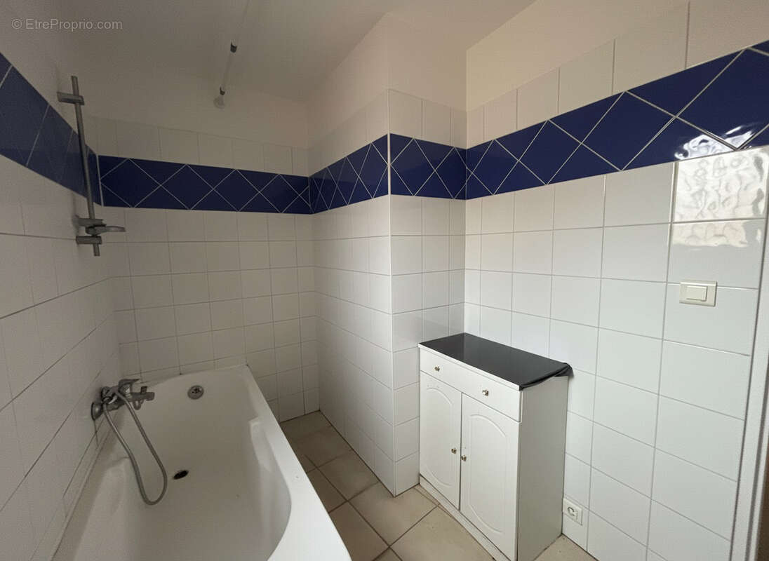 Appartement à SAINT-MAXIMIN-LA-SAINTE-BAUME