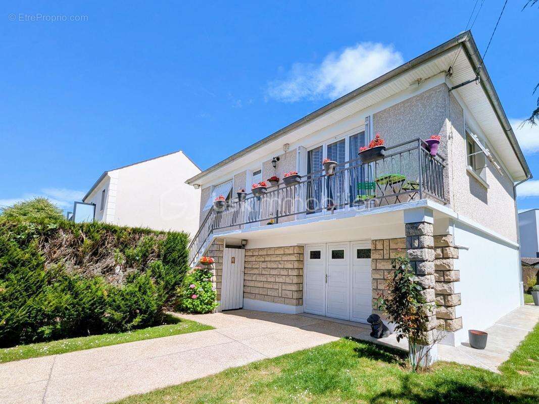 Maison à OZOIR-LA-FERRIERE