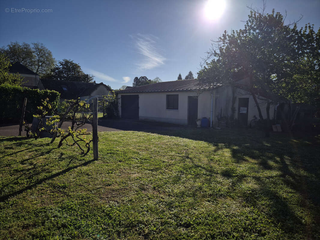 Maison à LA CHAPELLE-D'ALIGNE