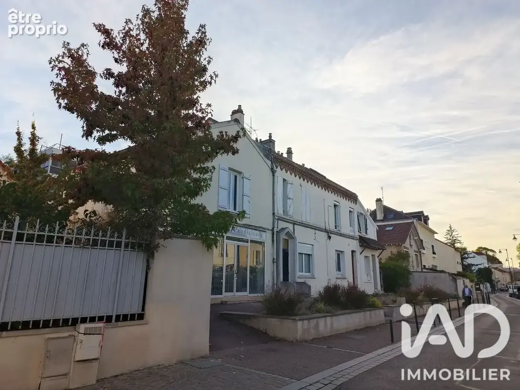 Photo 1 - Appartement à RUEIL-MALMAISON