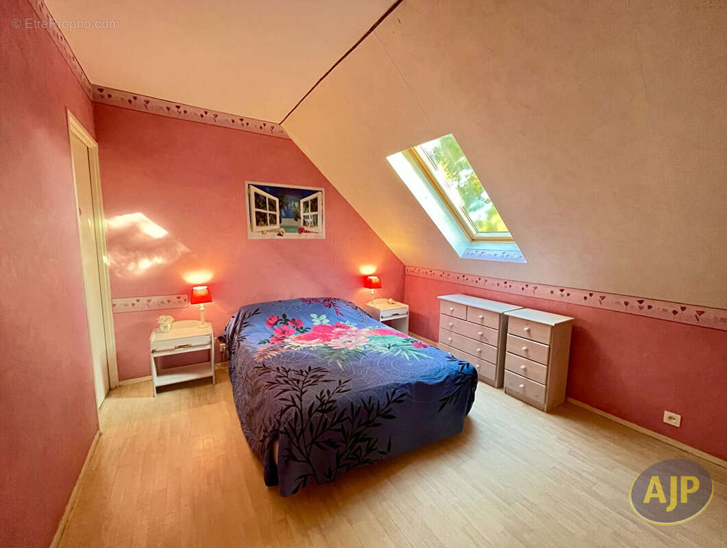 Maison à LA CHAPELLE-SUR-ERDRE