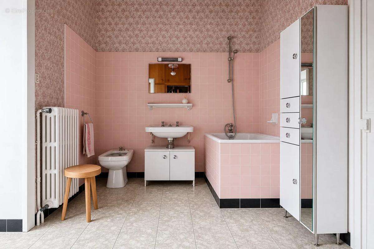Élégante Maison Historique à Saint-Mathieu - photo 18