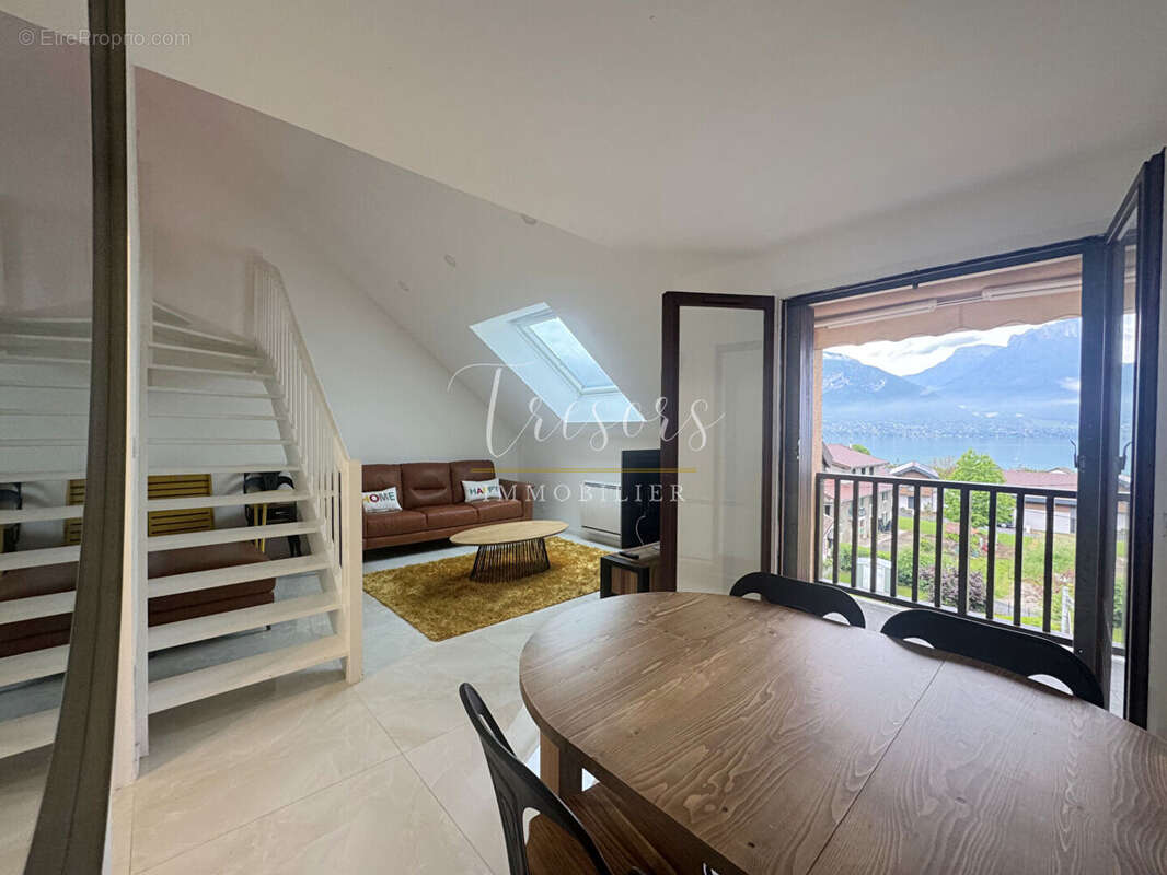 Appartement à SEVRIER