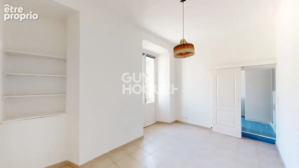 Carpentras - T2 de 48 m² - rénové et lumineux en centre-ville - photo 5