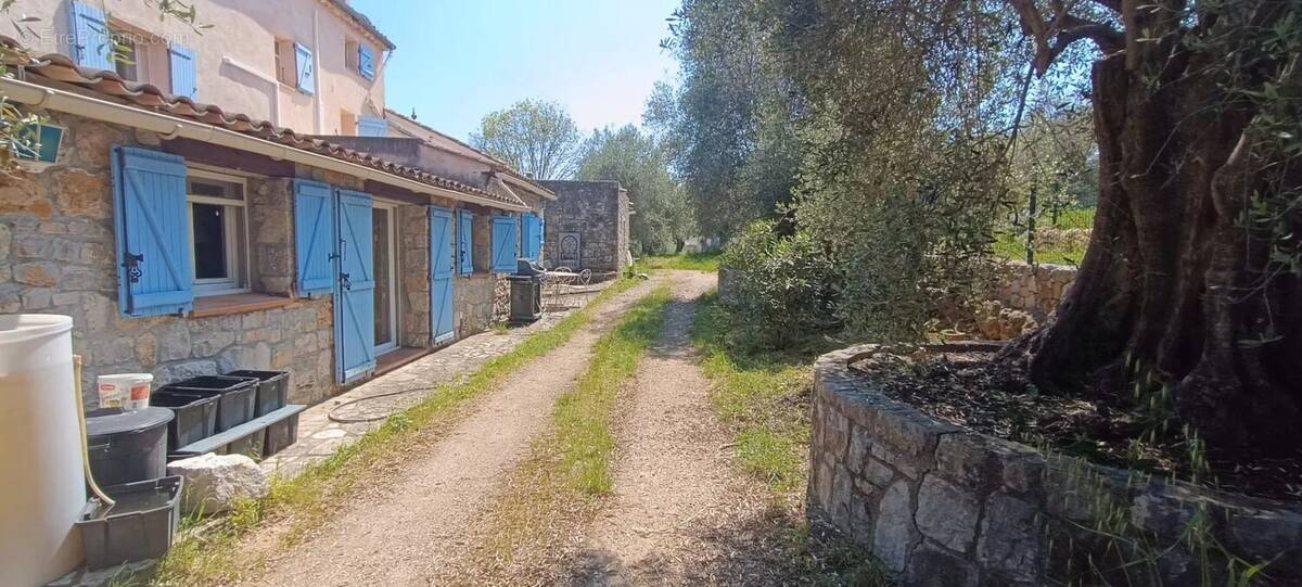 Maison à GRASSE