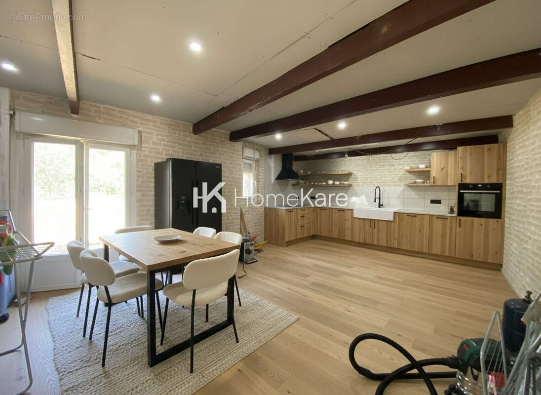 Maison 135 m² à Caudrot  - photo 4