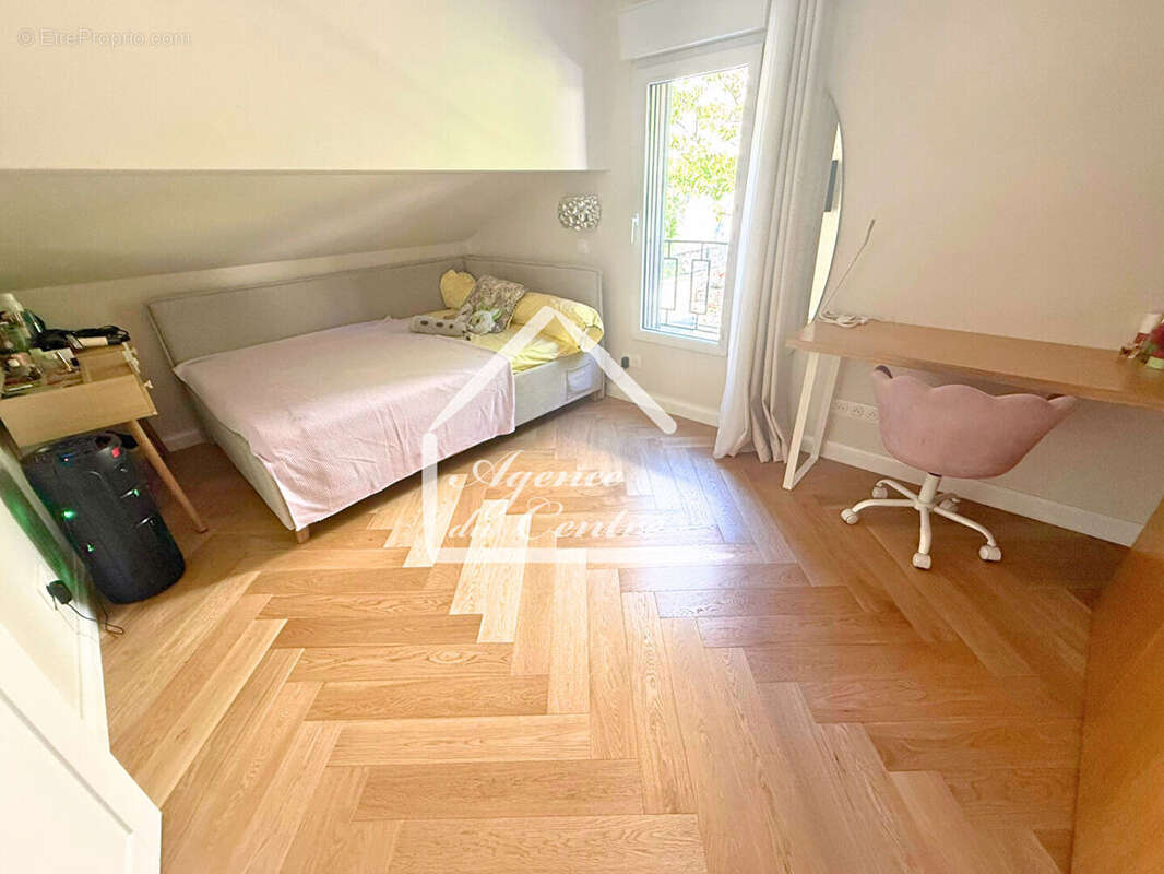 Centre - Ville - MAISON d'Architecte d'exception - photo 11