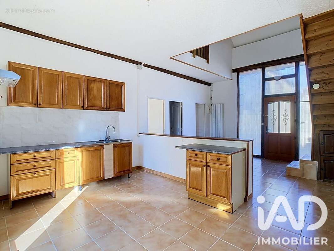 Maison 253 m² à Broyes  - photo 4
