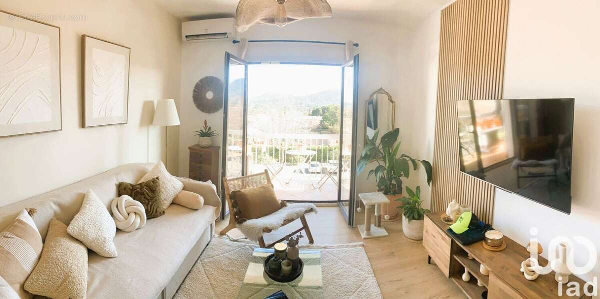 Photo 3 - Appartement à PLAN-DE-LA-TOUR