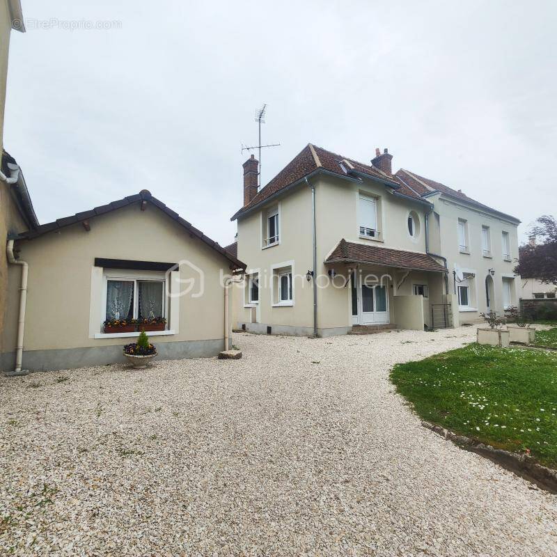 Appartement à DORDIVES