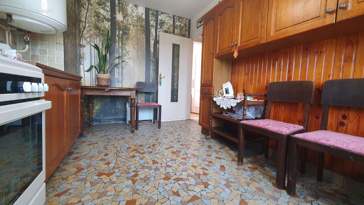 Maison à YZEURE