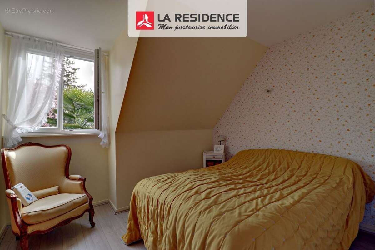 Maison à MAREIL-SUR-MAULDRE