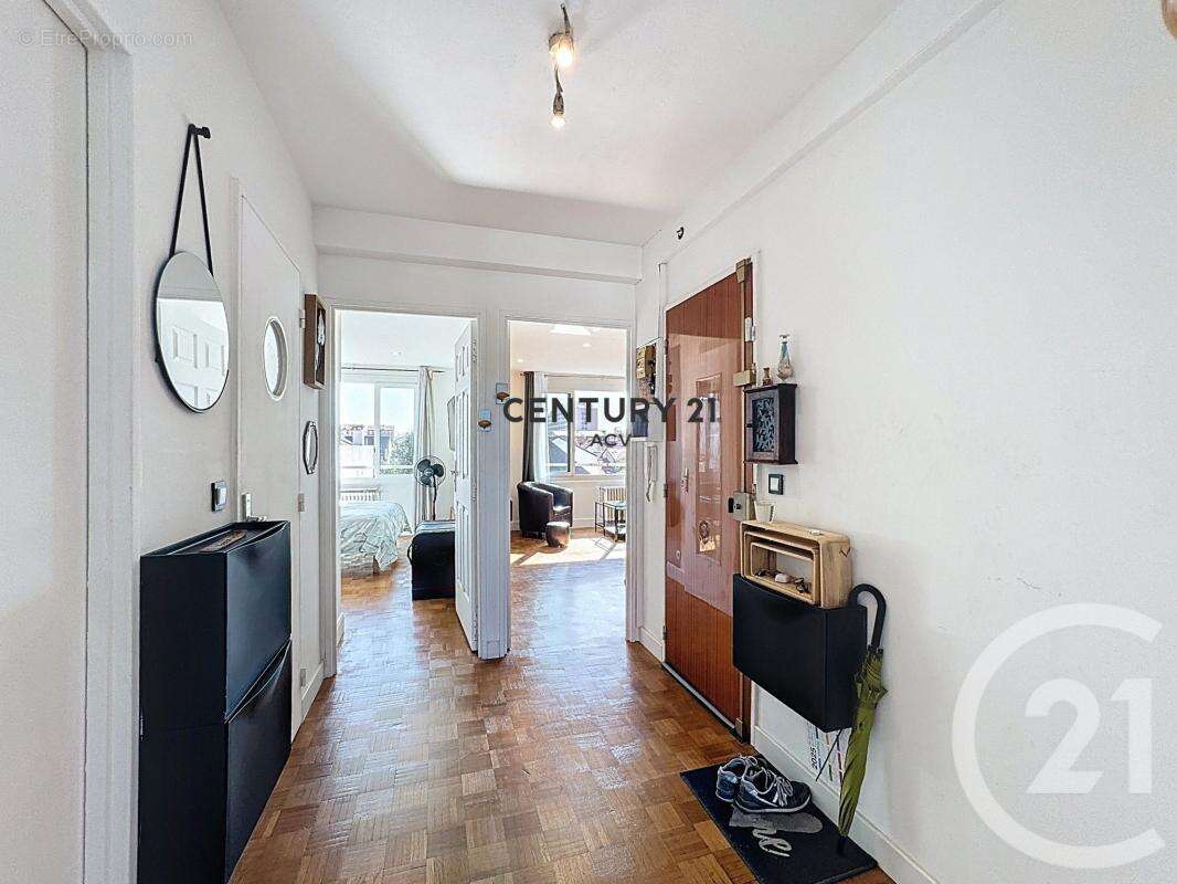 Appartement à MAISONS-ALFORT
