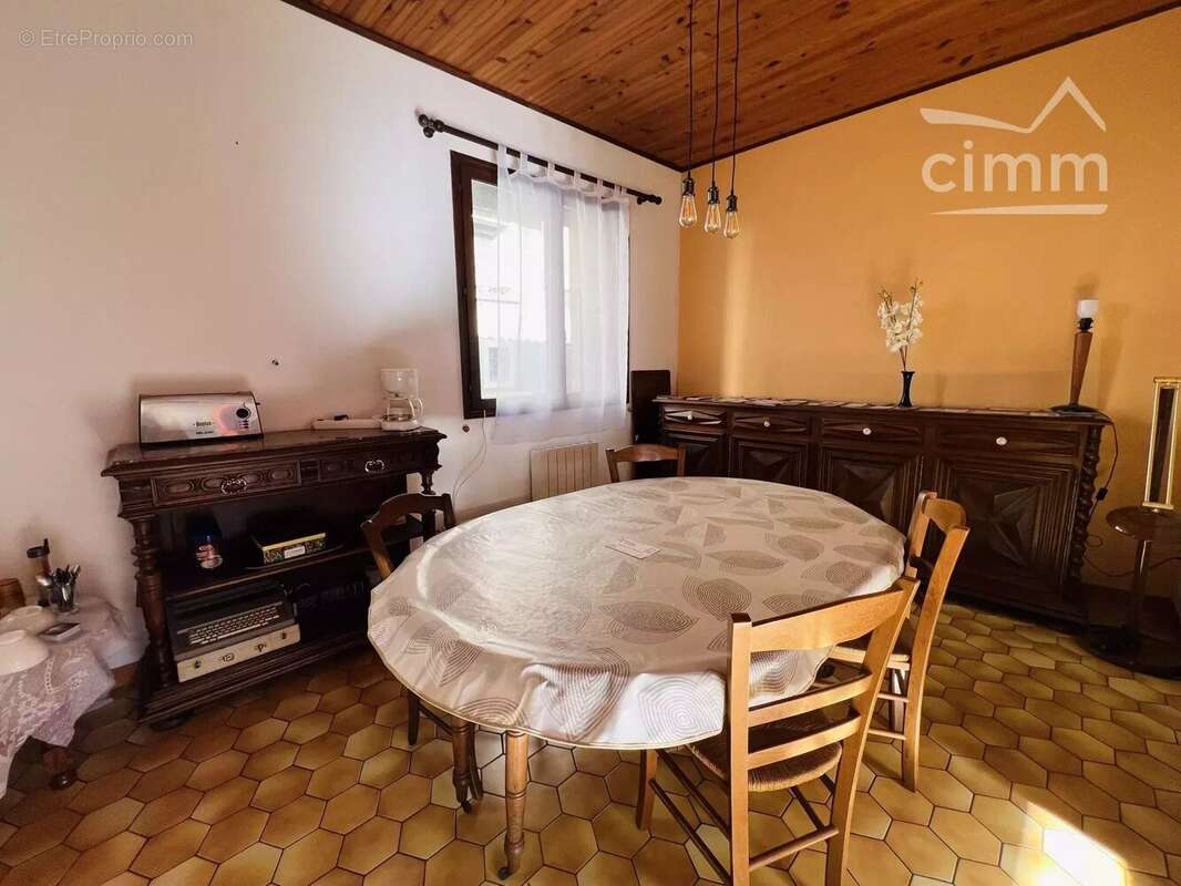 Maison à PUILAURENS