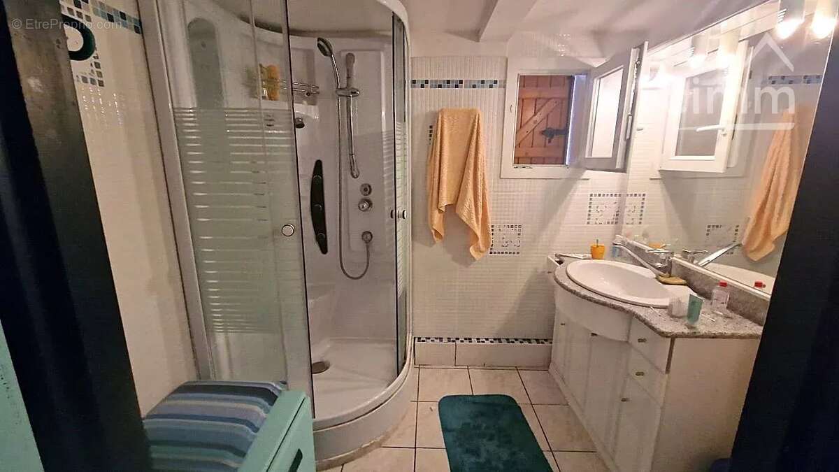 Maison à SAINT-JUNIEN