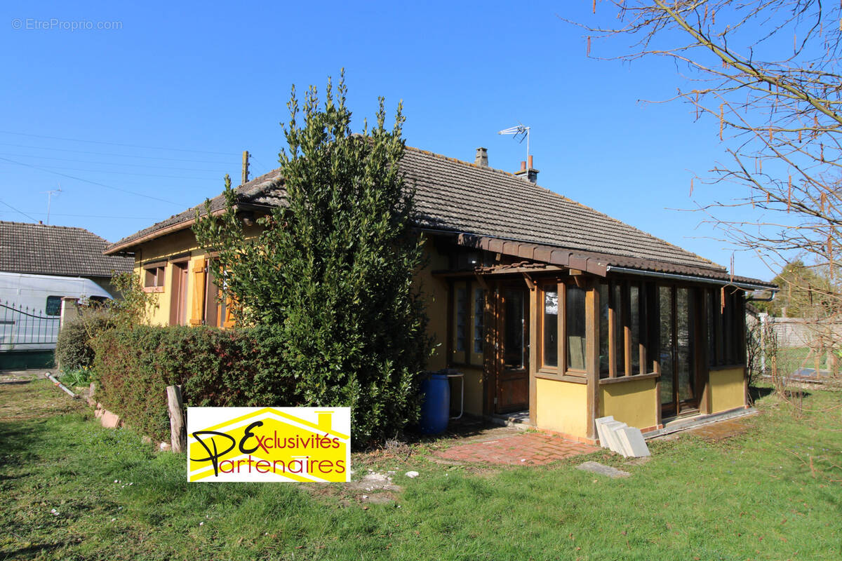 Maison à SAINT-REMY-SUR-AVRE