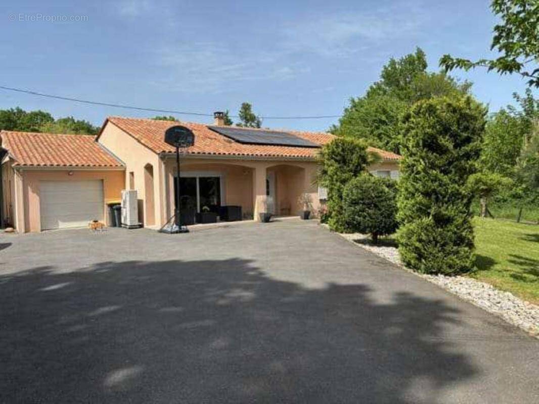 Maison à TERRASSON-LAVILLEDIEU