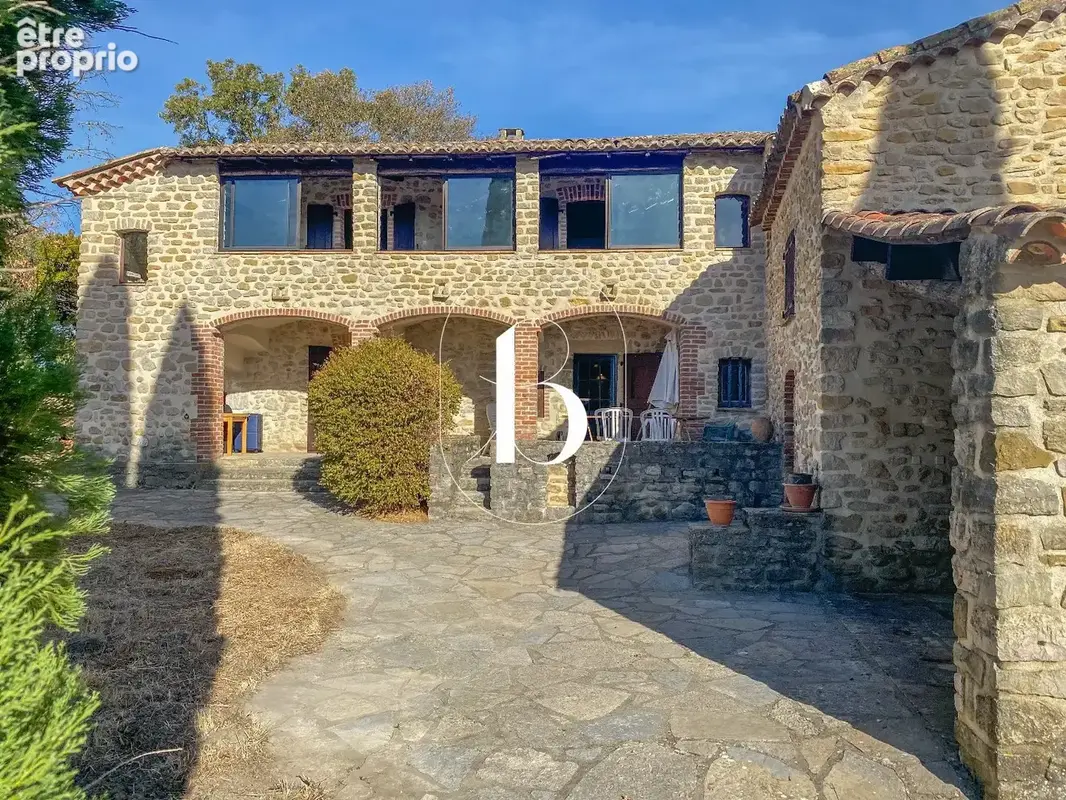 Une maison de caractère où l'histoire rencontre l'art de vivre - photo 2