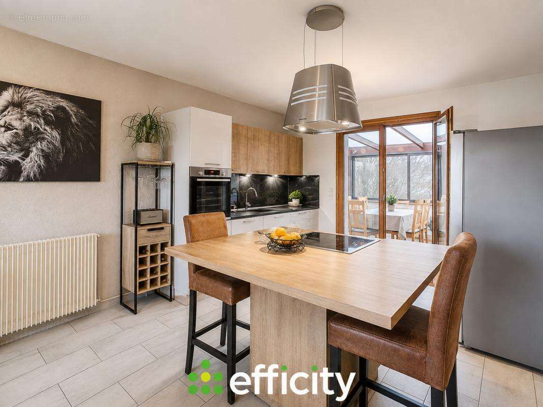 Maison 125 m² à Saint-Symphorien-D'ozon  - photo 6