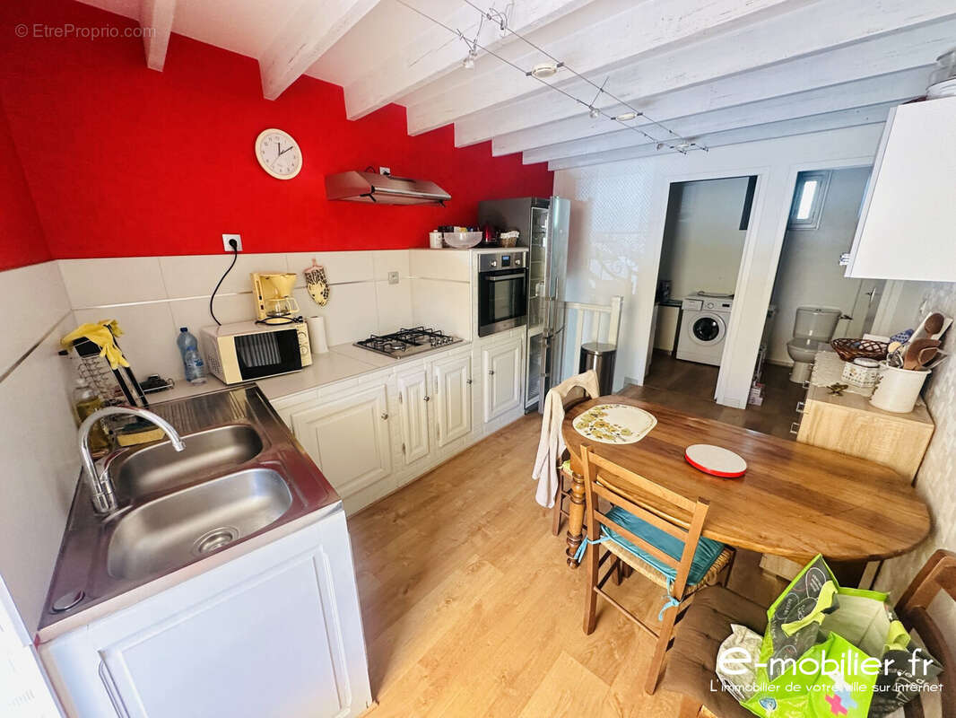 Maison 138 m² à Belmont-De-La-Loire  - photo 6
