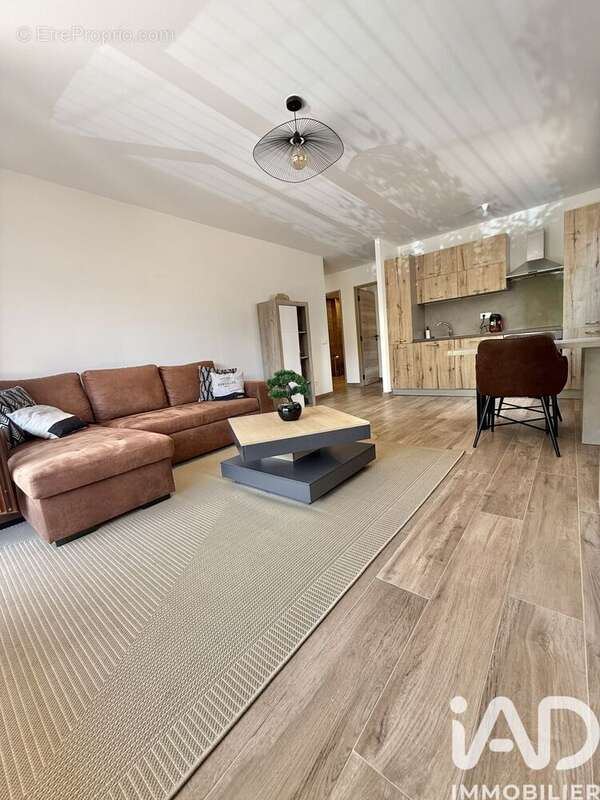 Photo 3 - Appartement à ROUBION