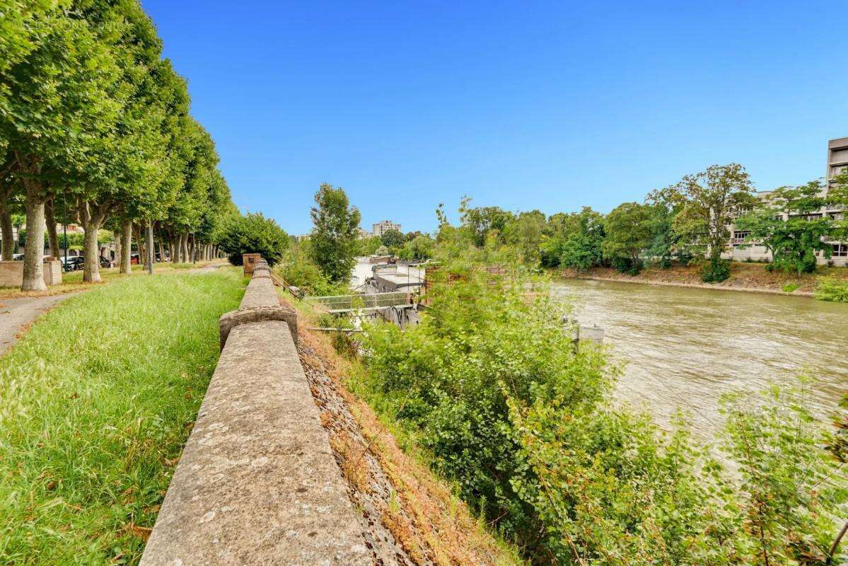 Maison à VILLENEUVE-LA-GARENNE