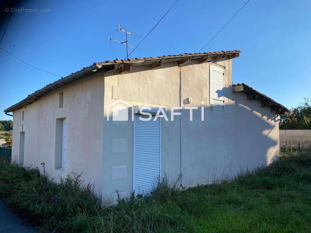 Maison 73 m² à Saint-Cyr  - photo 2