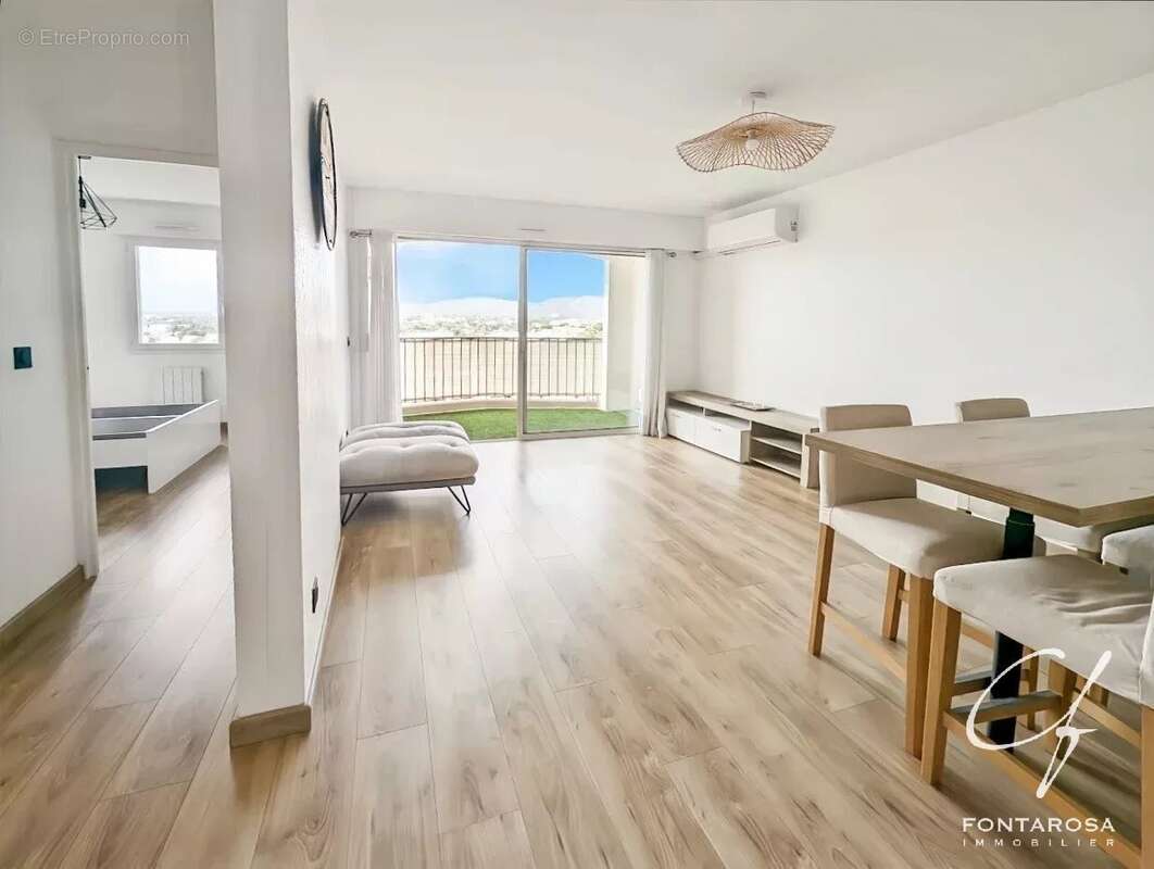 Appartement à SAINT-RAPHAEL