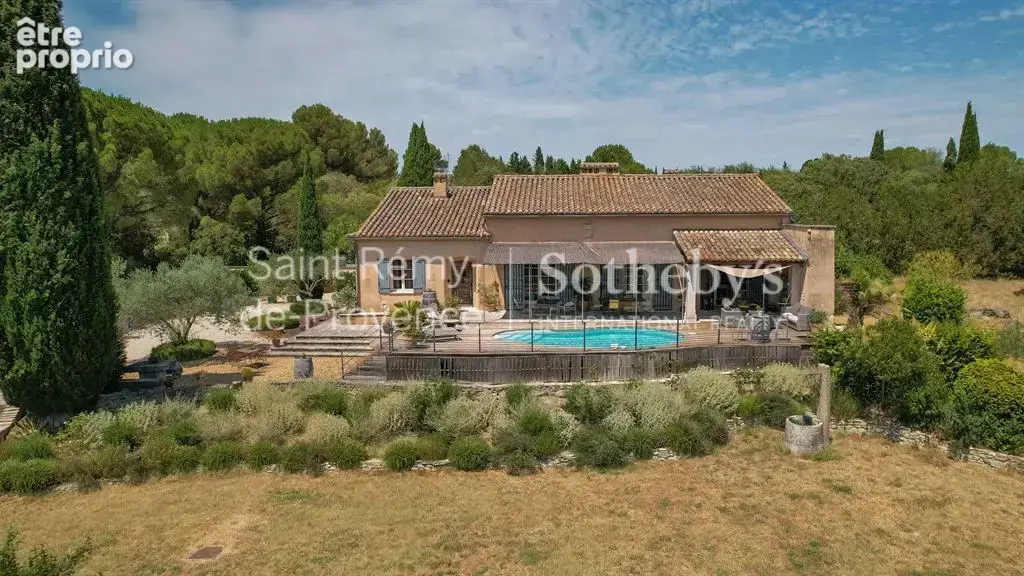 Propriété de plain pied avec piscine à Saint Rémy de Provence, vue sur les Alpilles - photo 2