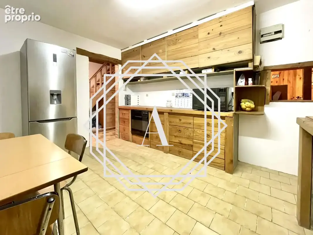 maison ancienne de 116 m2 avec toutes commodités à proximité - photo 2