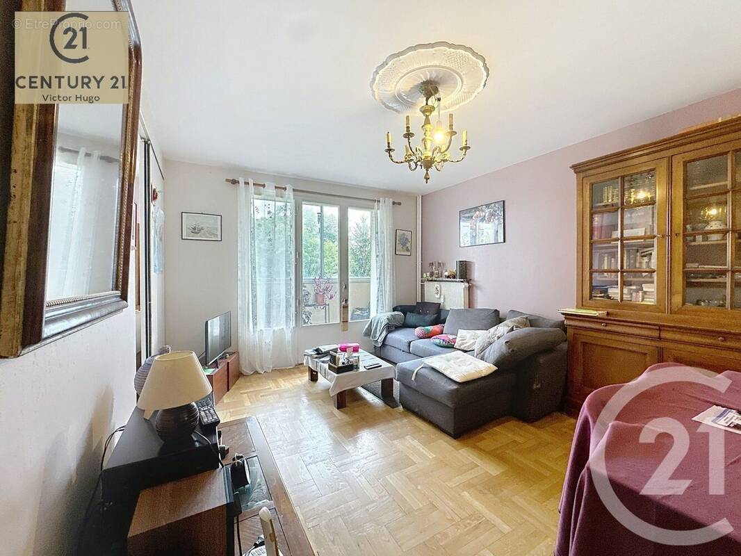 Appartement 78 m² à Limoges  - photo 2