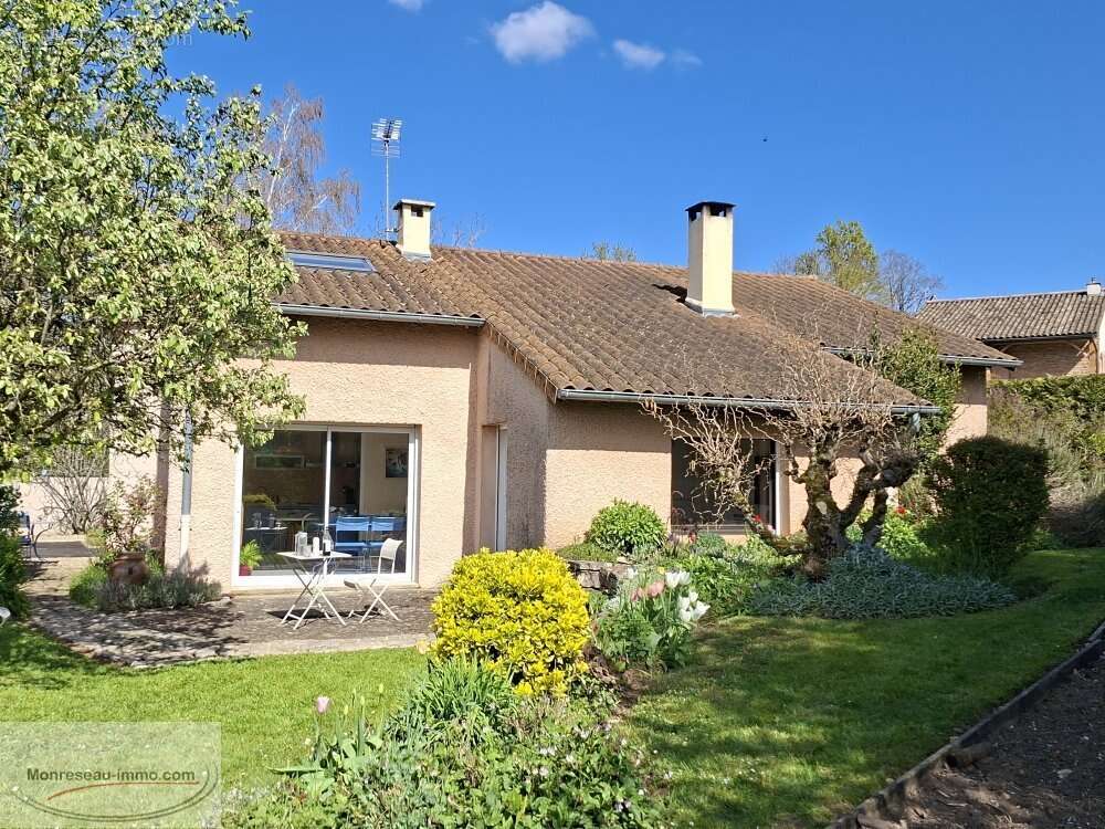 Maison à CHEVAGNY-LES-CHEVRIERES