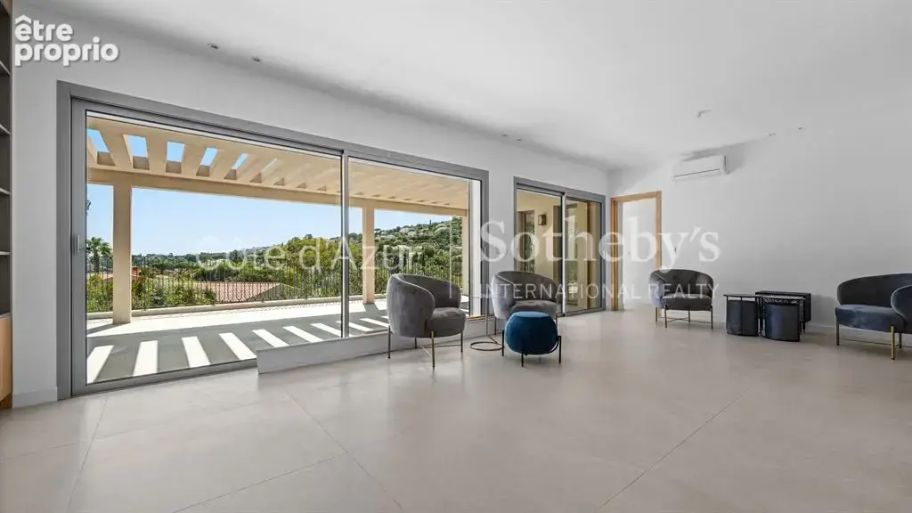 Les Issambres, villa provençale entièrement rénovée avec vue mer et piscine à débordement - photo 5