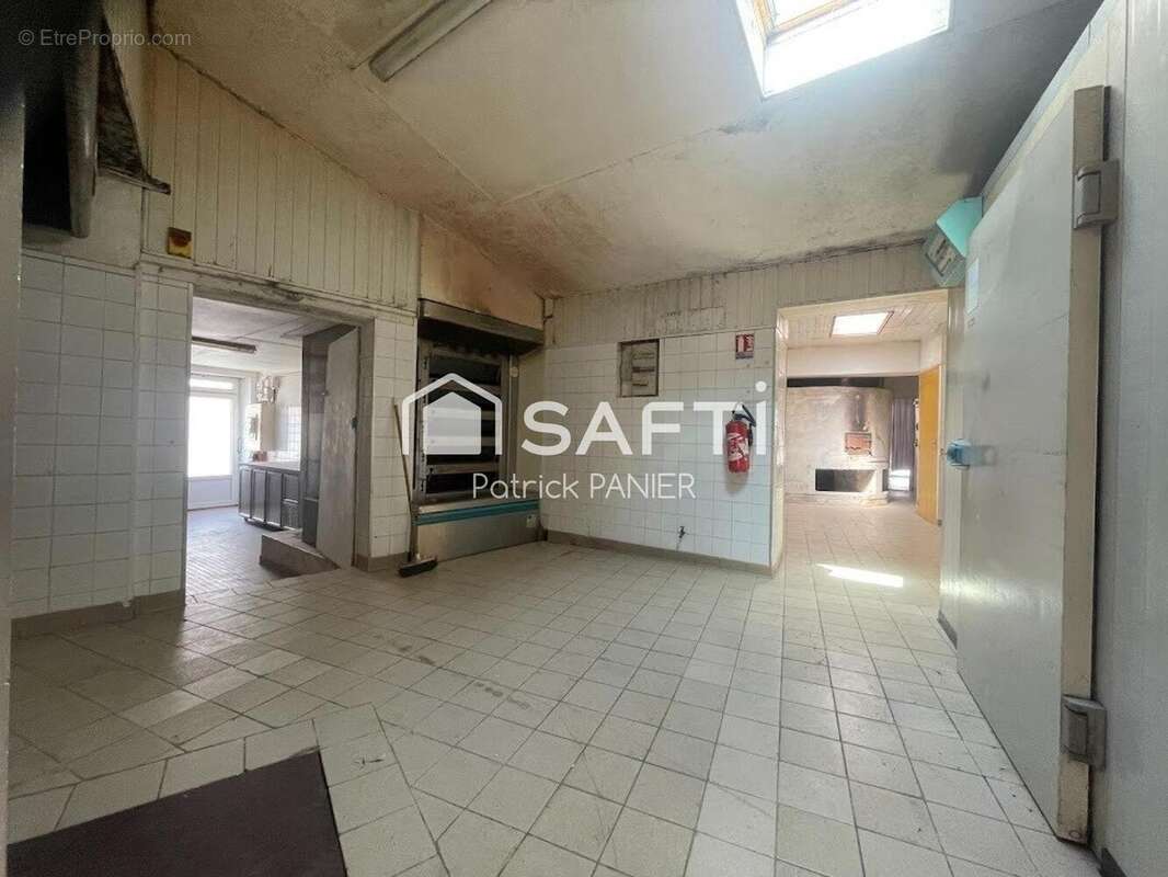 Maison 227 m² à Aulnay  - photo 3