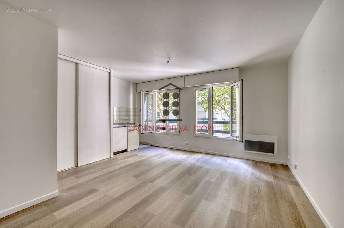 Appartement à SURESNES