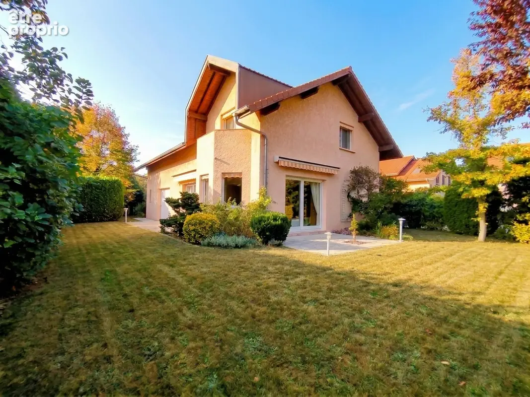 Photo Maison à Ambilly au prix de 675 000€