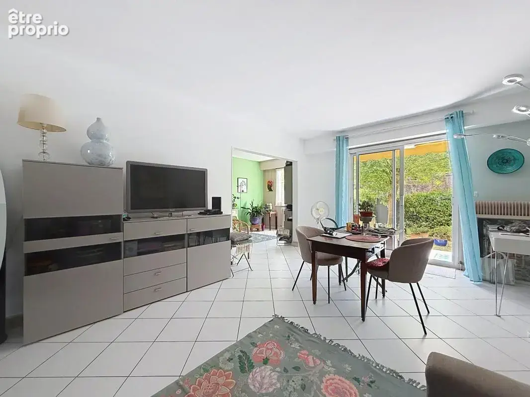 Appartement À Vendre avec jardin - photo 2