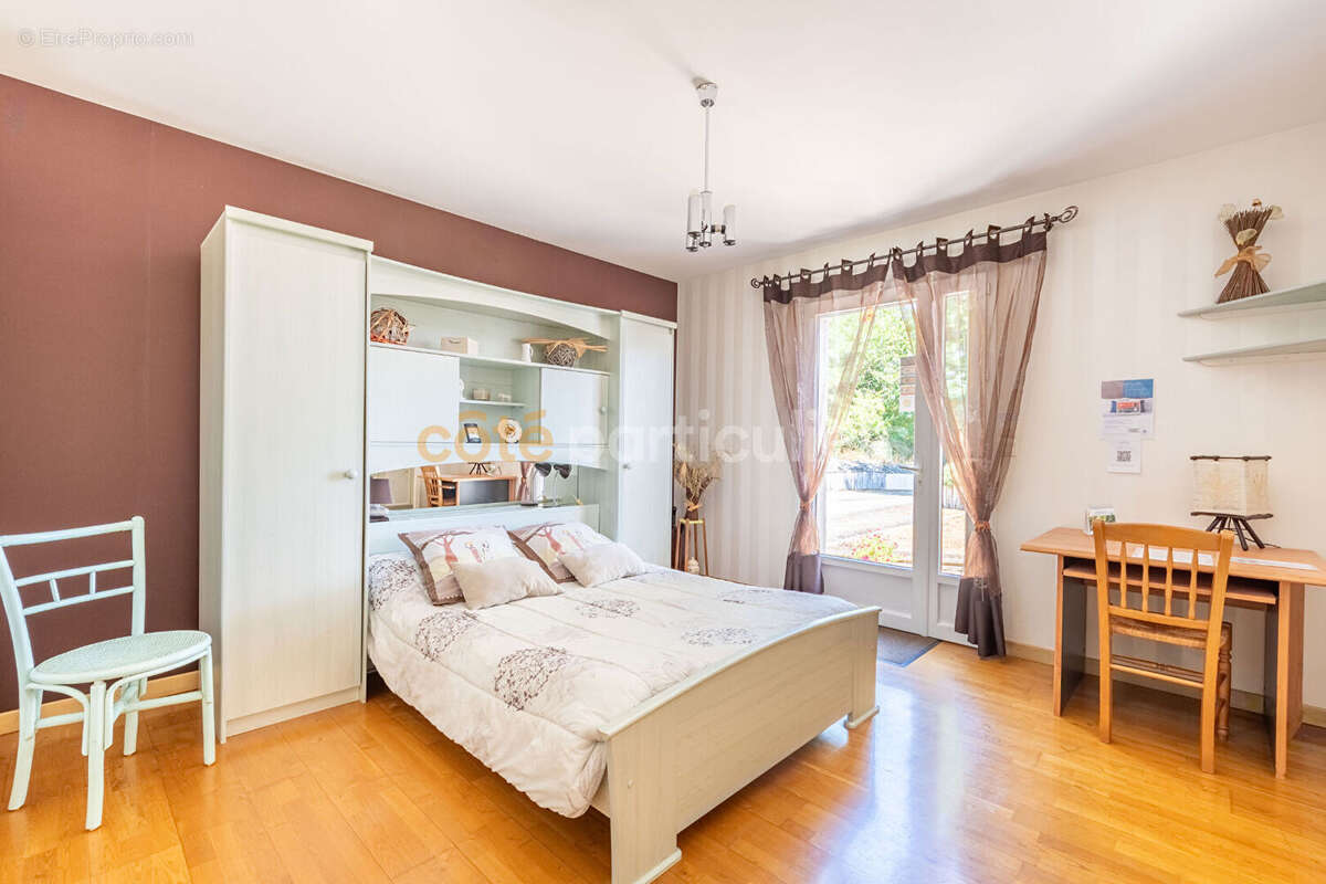 Saint-prouant --  maison 3 chambres -- cadre paisible - photo 6