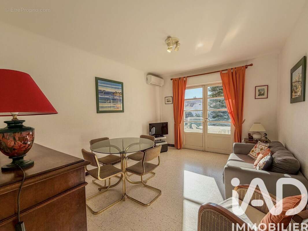 Photo 2 - Appartement à FREJUS