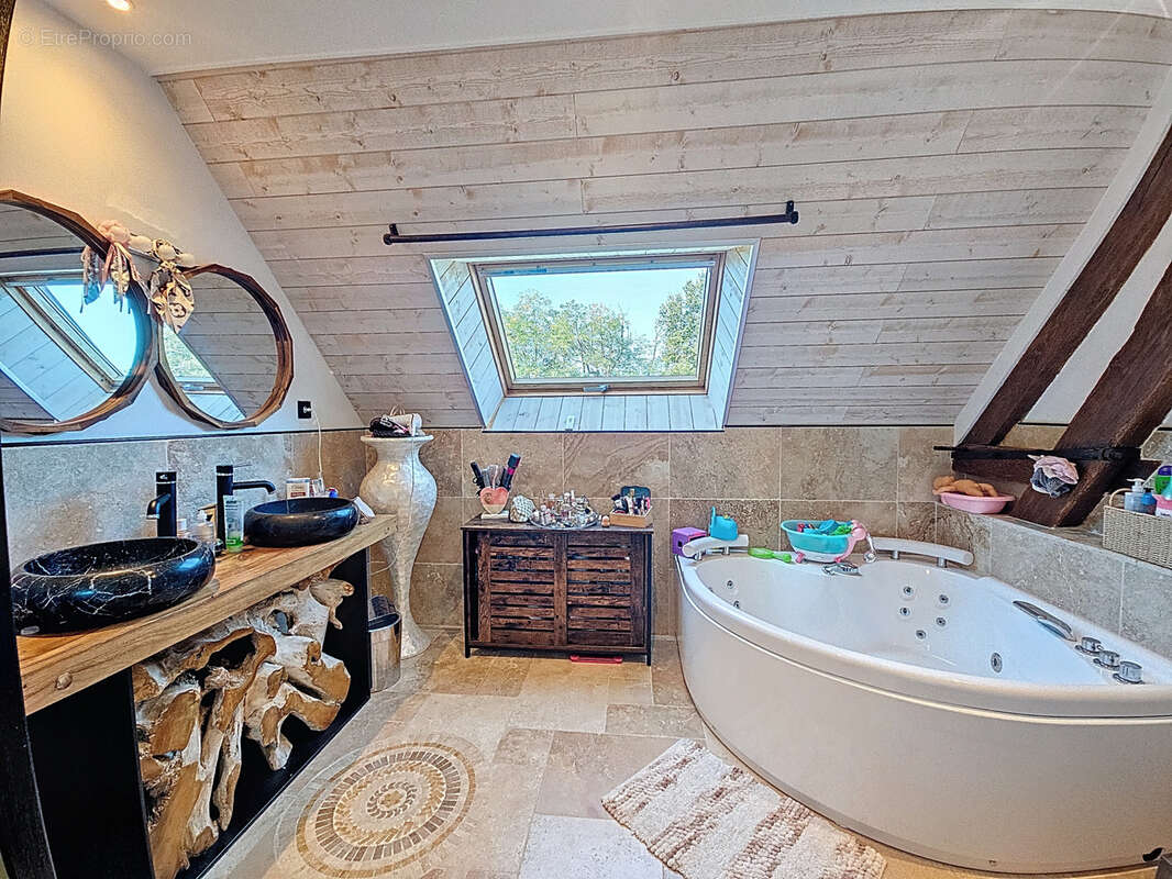 Maison à CHALON-SUR-SAONE