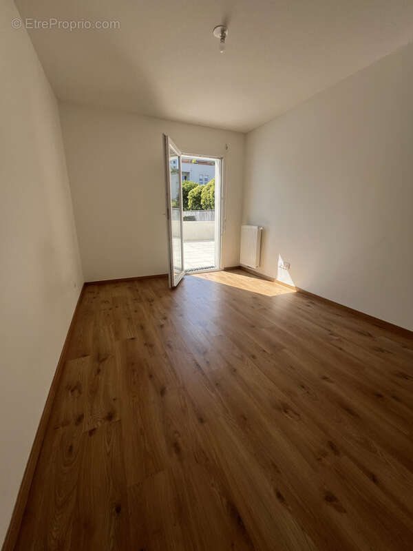 Appartement T3 Très grande terrasse - photo 6