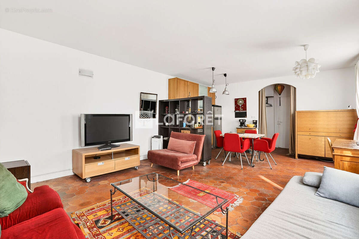 Appartement à PARIS-11E