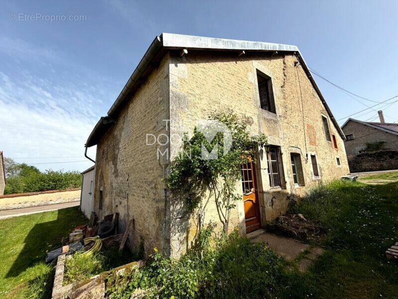 Maison à MARNAY-SUR-MARNE