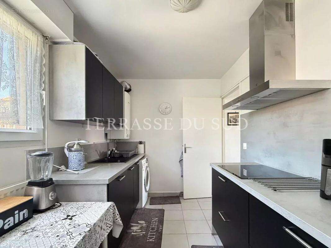 Appartement à MARSEILLE-6E