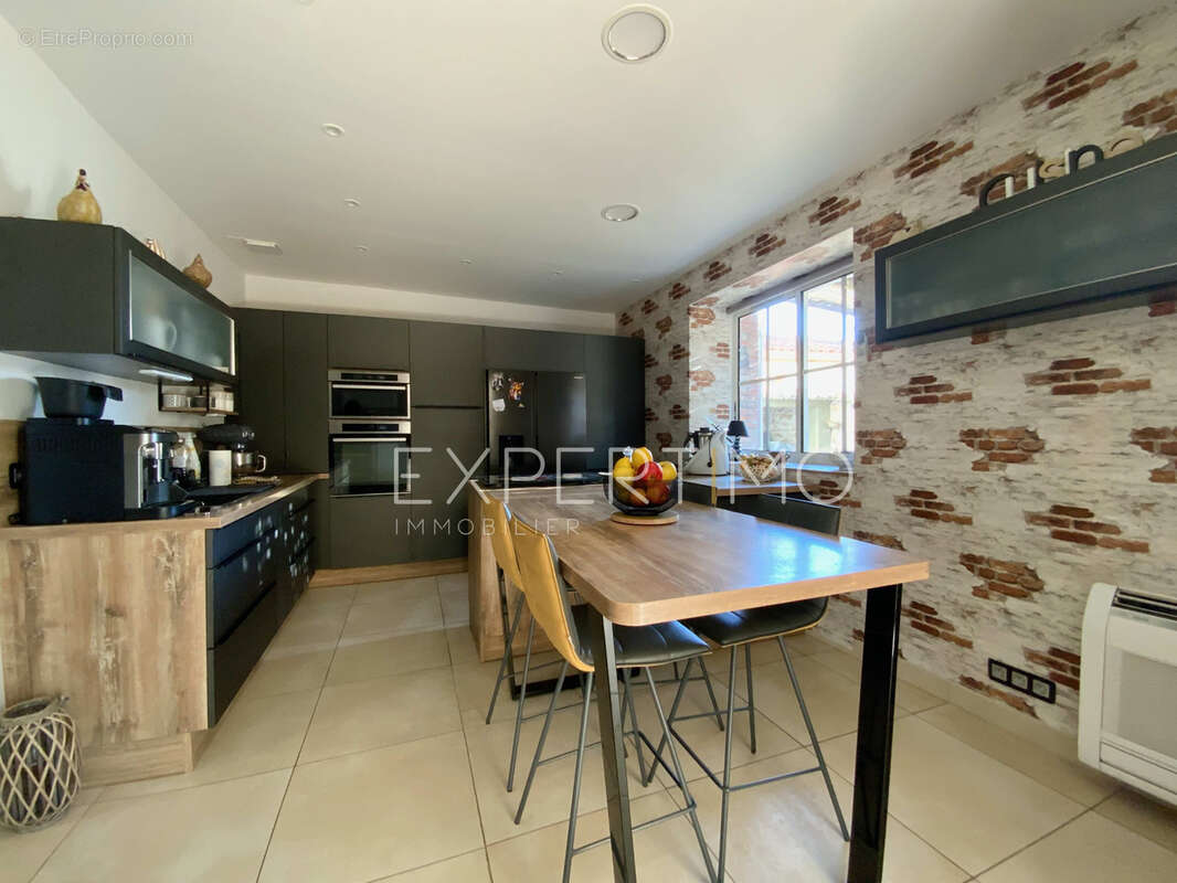 Maison à TALMONT-SAINT-HILAIRE