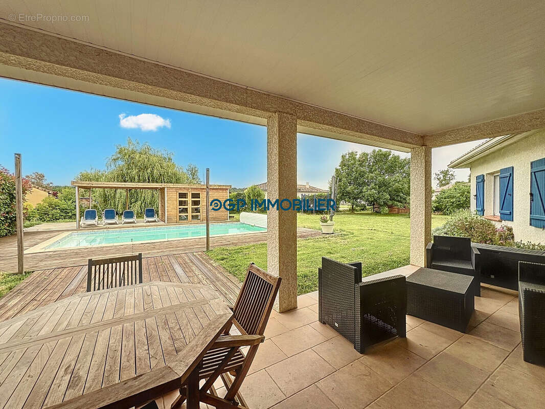 Maison à SAINT-SULPICE