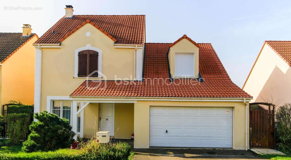 Maison à OSNY