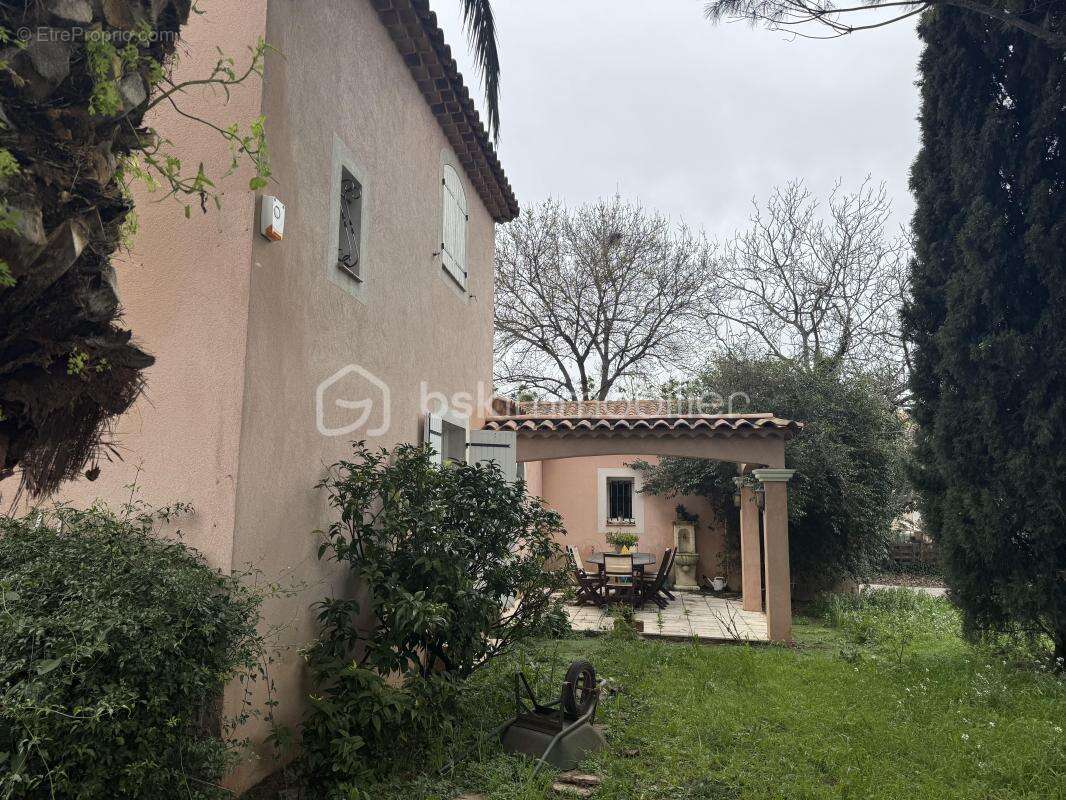 Maison à SOLLIES-PONT