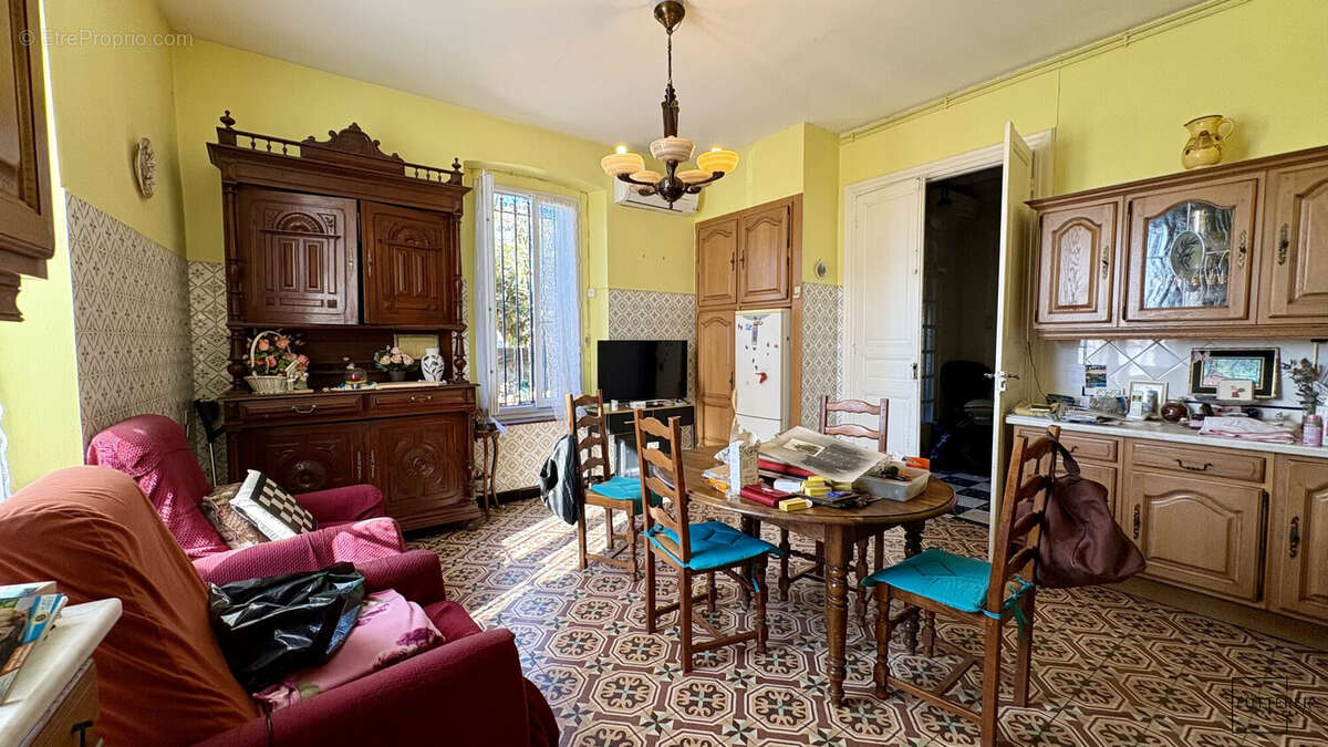 Maison 233 m² à Luc-Sur-Orbieu  - photo 4
